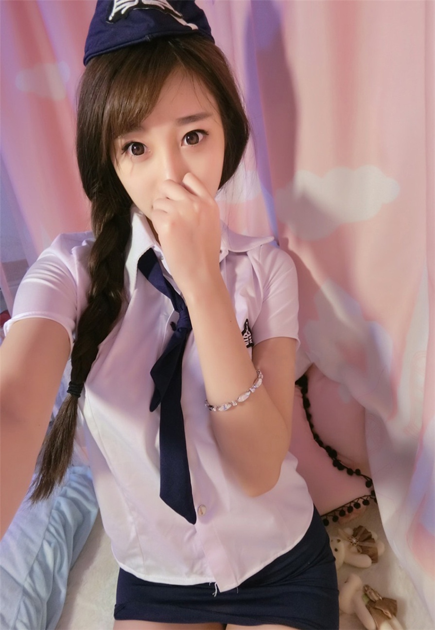粉嫩美女杨晨晨制服娇乳诱惑(第56页)