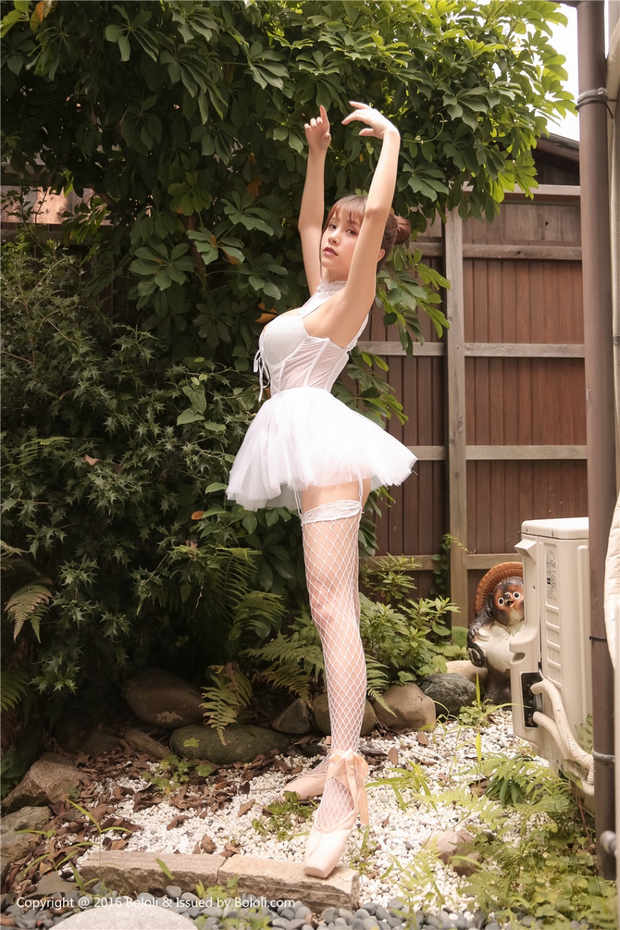 清纯美女夏美酱芭蕾服装白色网袜诱人私拍图片(第2页)
