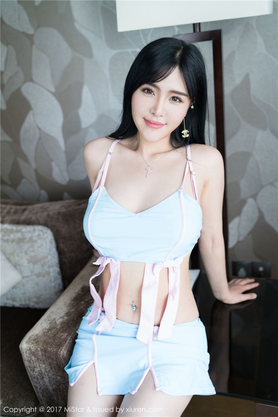 巨乳美女秘书刘钰儿OL制服甜美写真图片(第39页)