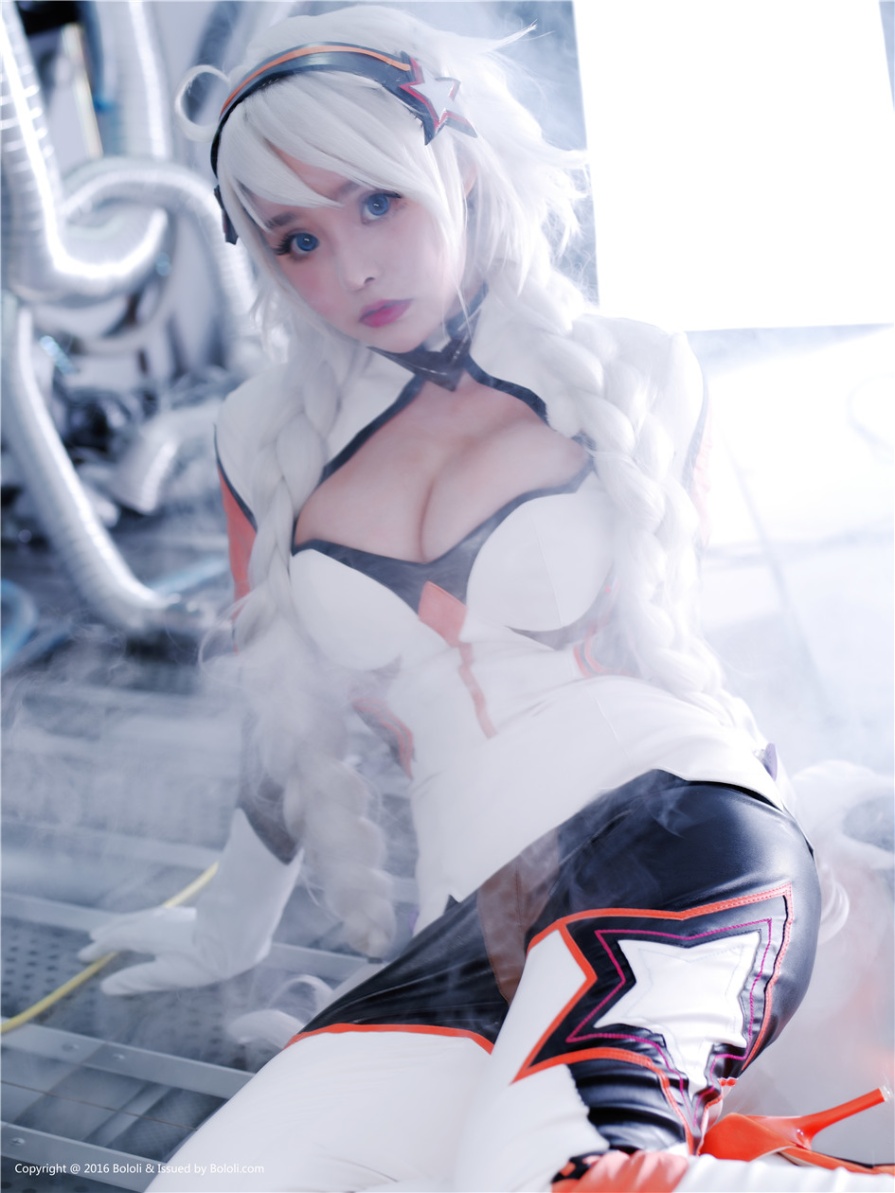 大胸美女柳侑绮崩坏游戏漫展cosplay清纯写真(第10页)