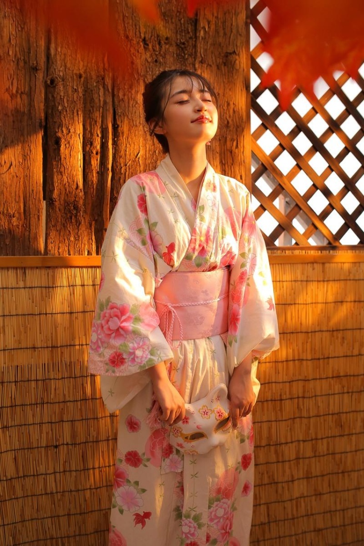 樱花和服美女清新写真图片(第2页)
