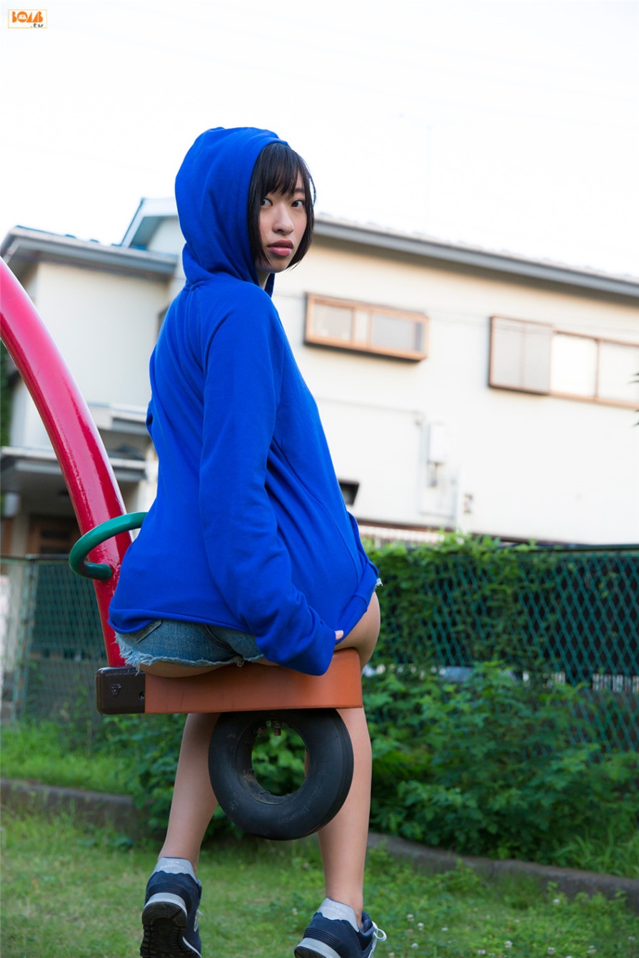 日本少妇倉持由香比基尼美臀诱惑写真图片(第22页)