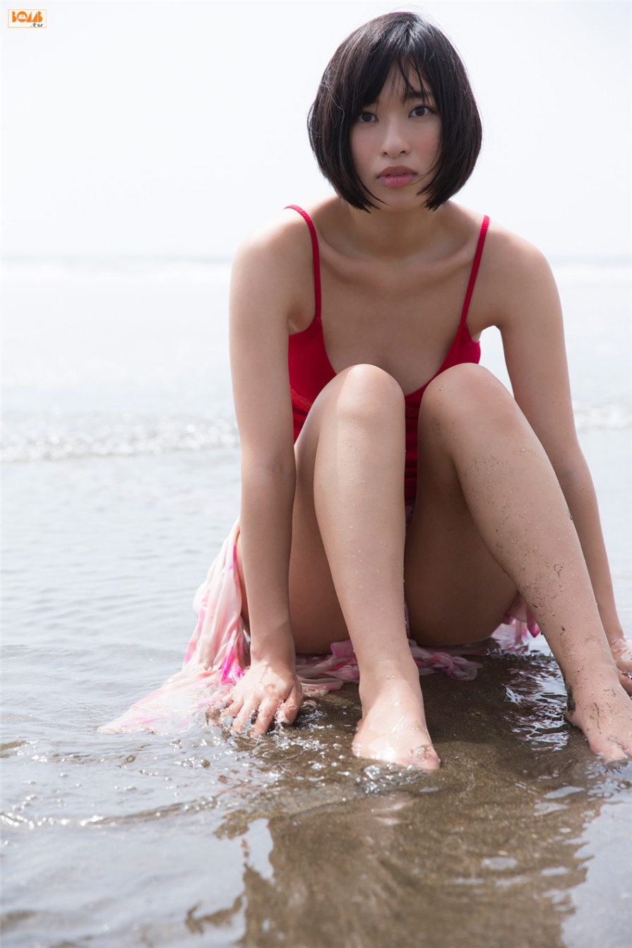日本少妇倉持由香比基尼美臀诱惑写真图片(第33页)