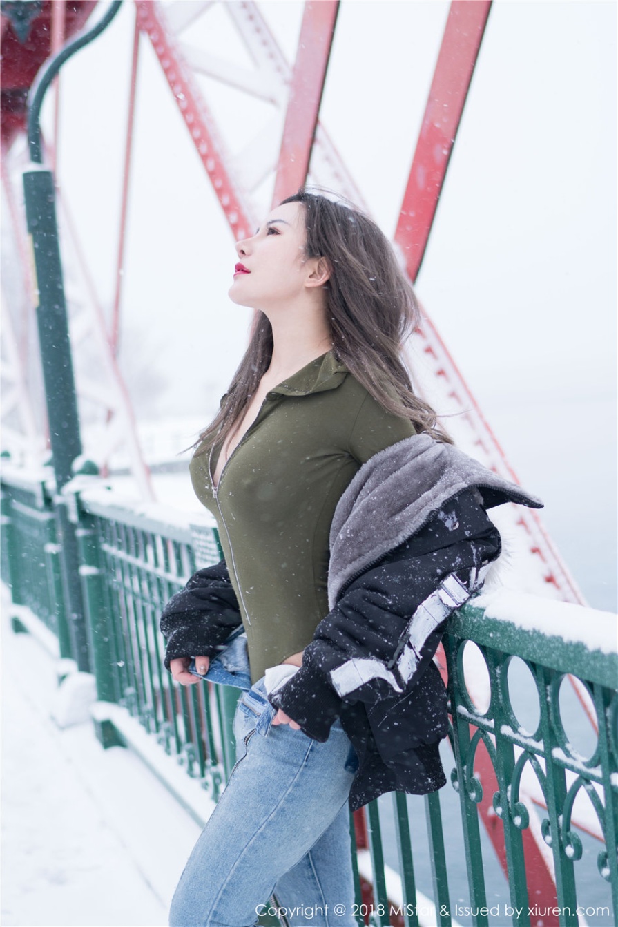 90后美女大奶昔Kyra北海道雪地清凉翘臀诱惑写真(第20页)