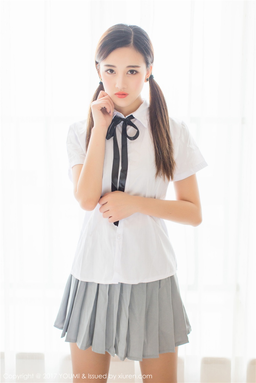 长腿美女娜娜TINAOL制服丝袜高跟写真(第33页)