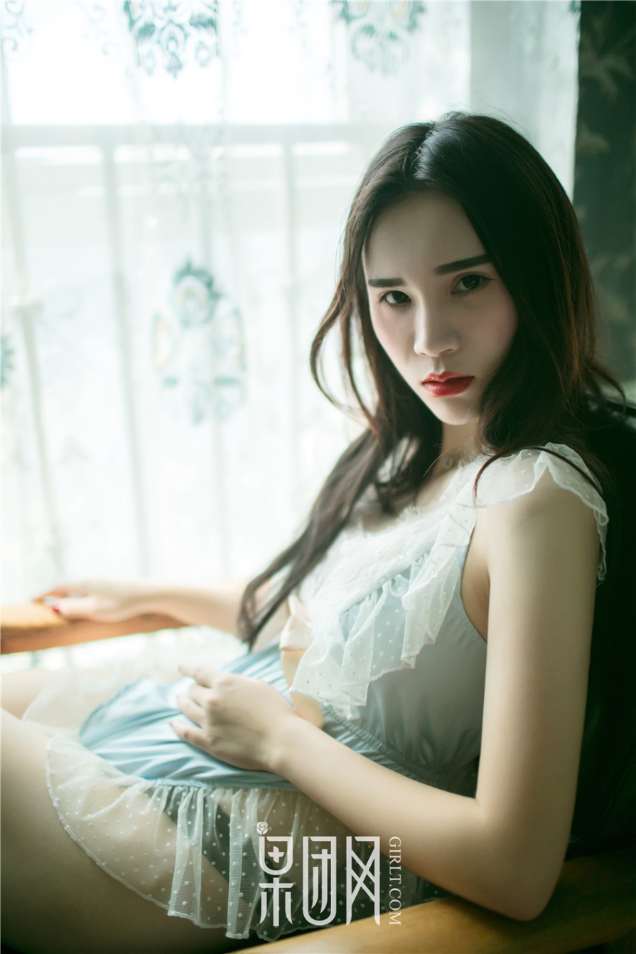 长发美女万万蕾丝内衣美乳写真照片(第19页)