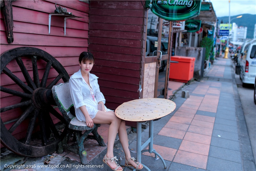  丰满美乳模特k8傲娇萌萌九月普吉岛雪白美腿诱惑旅拍(第37页)
