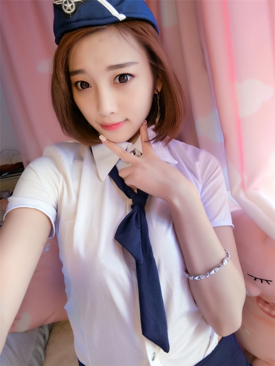 甜美女生空姐制服美乳诱惑写真图片(第34页)