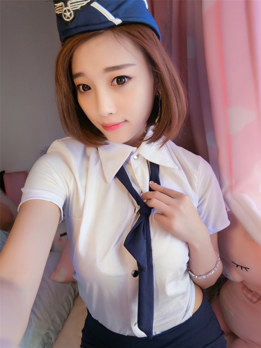 甜美女生空姐制服美乳诱惑写真图片(第35页)