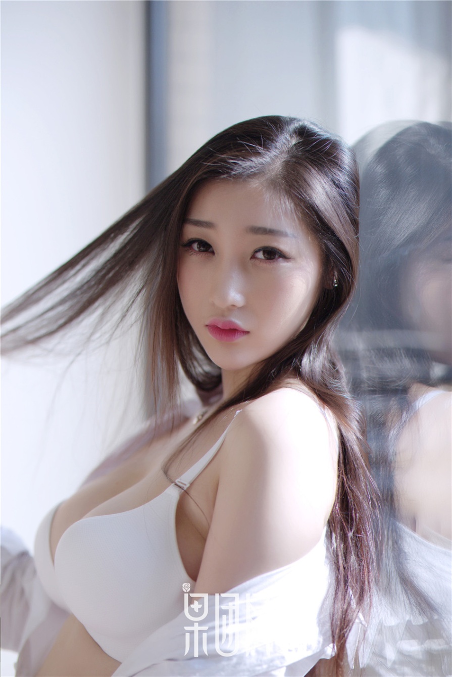 内衣美女妲己_Toxic学生制服短裙爆乳喷火写真(第37页)