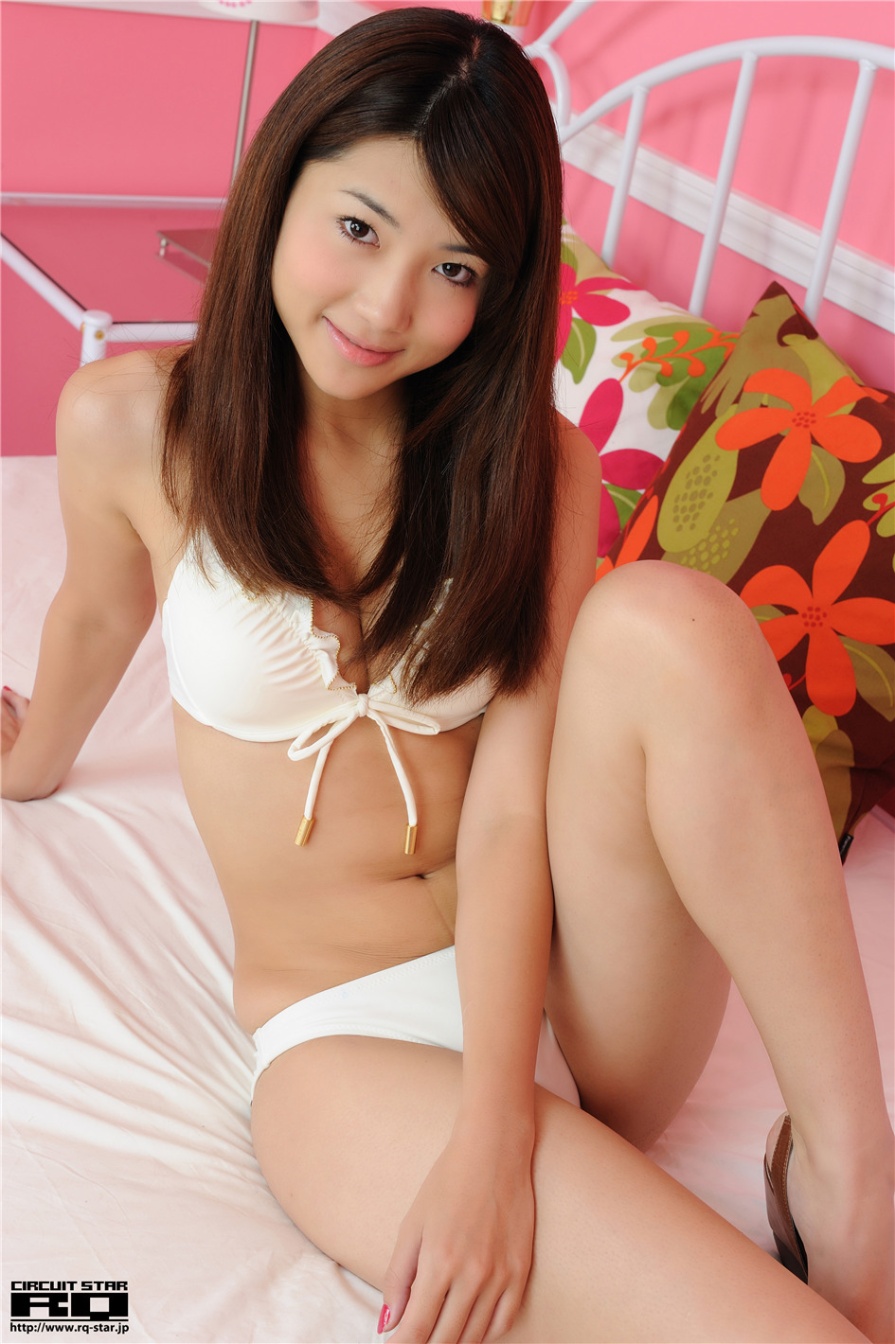 日本美女市橋直歩性感内衣私房照(第43页)