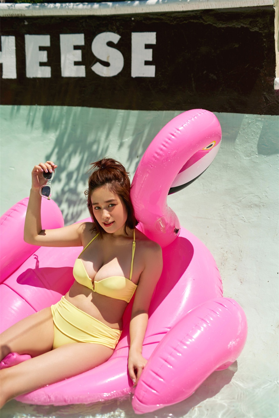 日本一线写真偶像美女笕美和子爆乳比基尼诱惑图片(第93页)