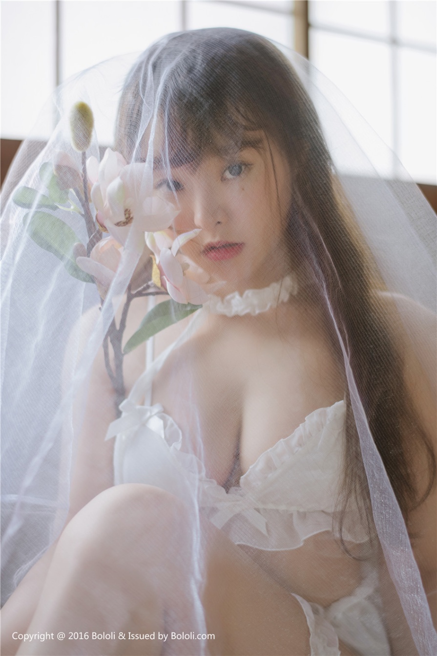 大胸美女柳侑绮穿透视蕾丝内衣个性私房写真(第40页)