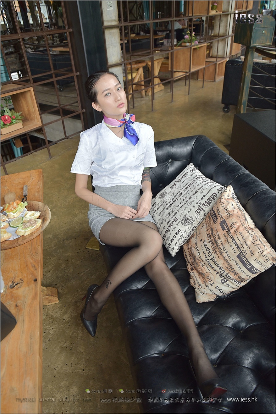 手臂纹身美女潇潇空姐制服黑丝高清写真图片大全(第50页)