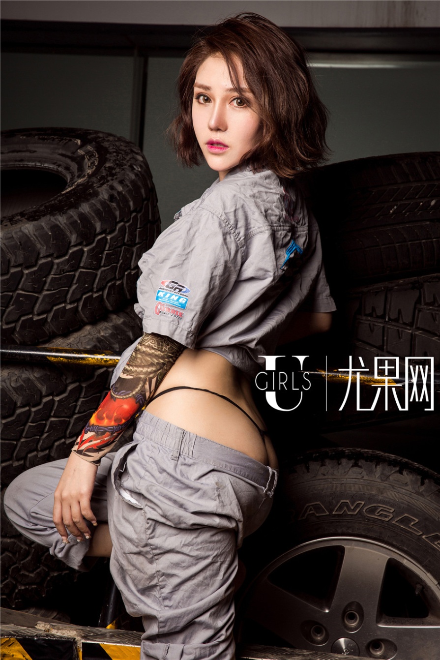  时尚美女王尔琳丁字裤翘臀诱人写真图片(第36页)