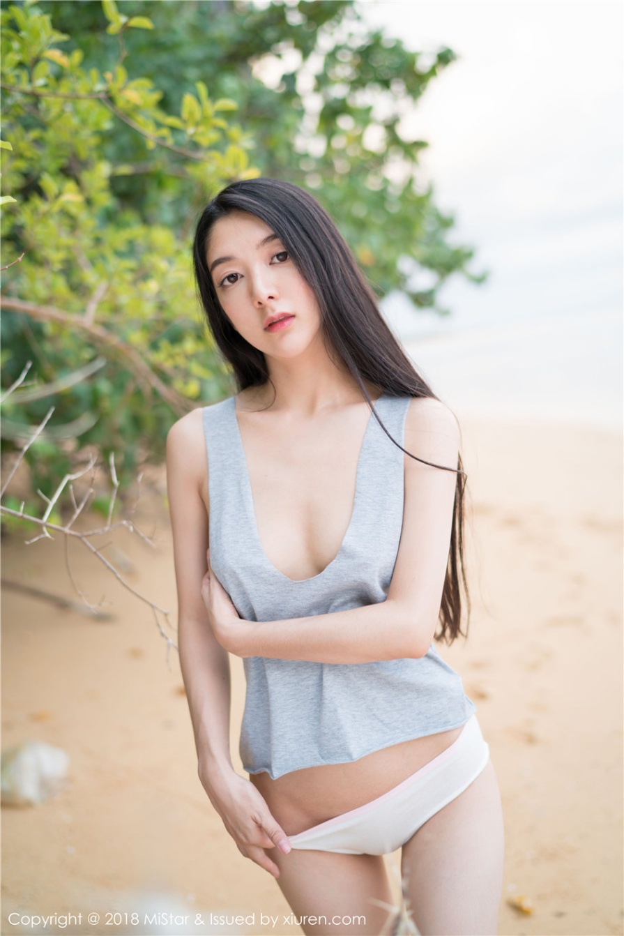 小清新美女小热巴户外真空白皙美乳写真图片(第38页)