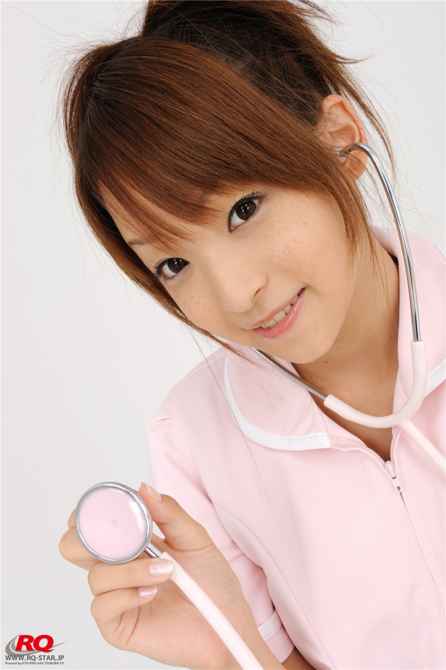 日本美女青木未央粉色护士装写真(第7页)