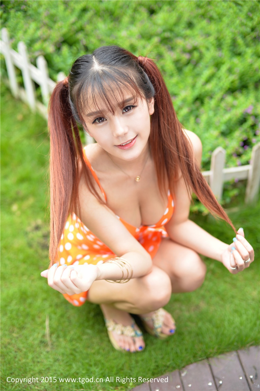 童颜美女小九学生妹装扮户外美乳写真图片(第17页)