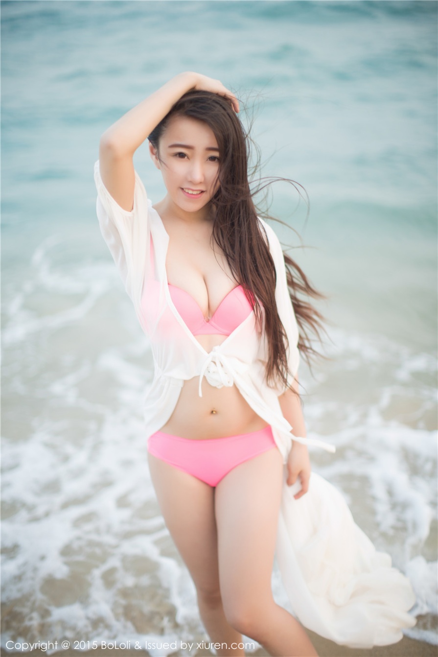 童颜美女朵比dobby户外泳装迷人乳沟写真图片(第22页)