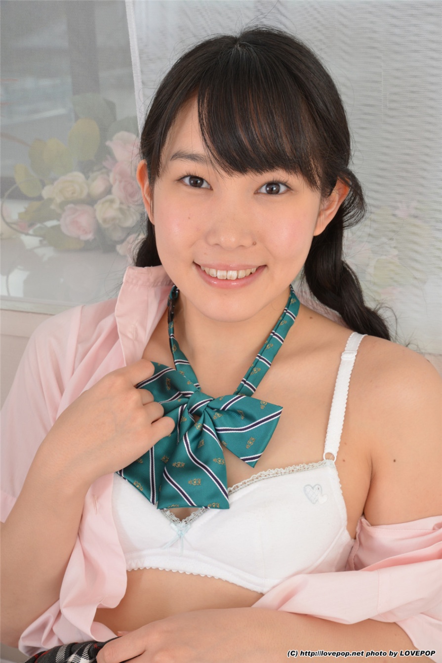 学生装美女春日野結衣肥臀诱惑私房照(第26页)