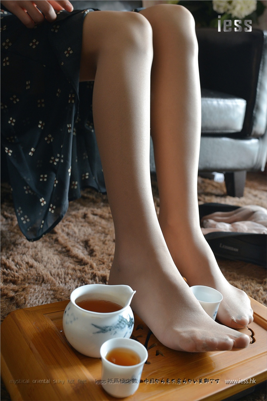 长腿茶艺美女小C薄丝美足写真(第46页)