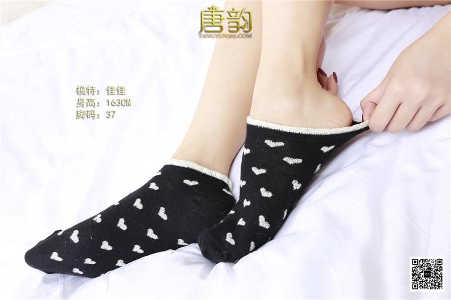 性感嫩模佳佳床上美足诱人私房照(第22页)
