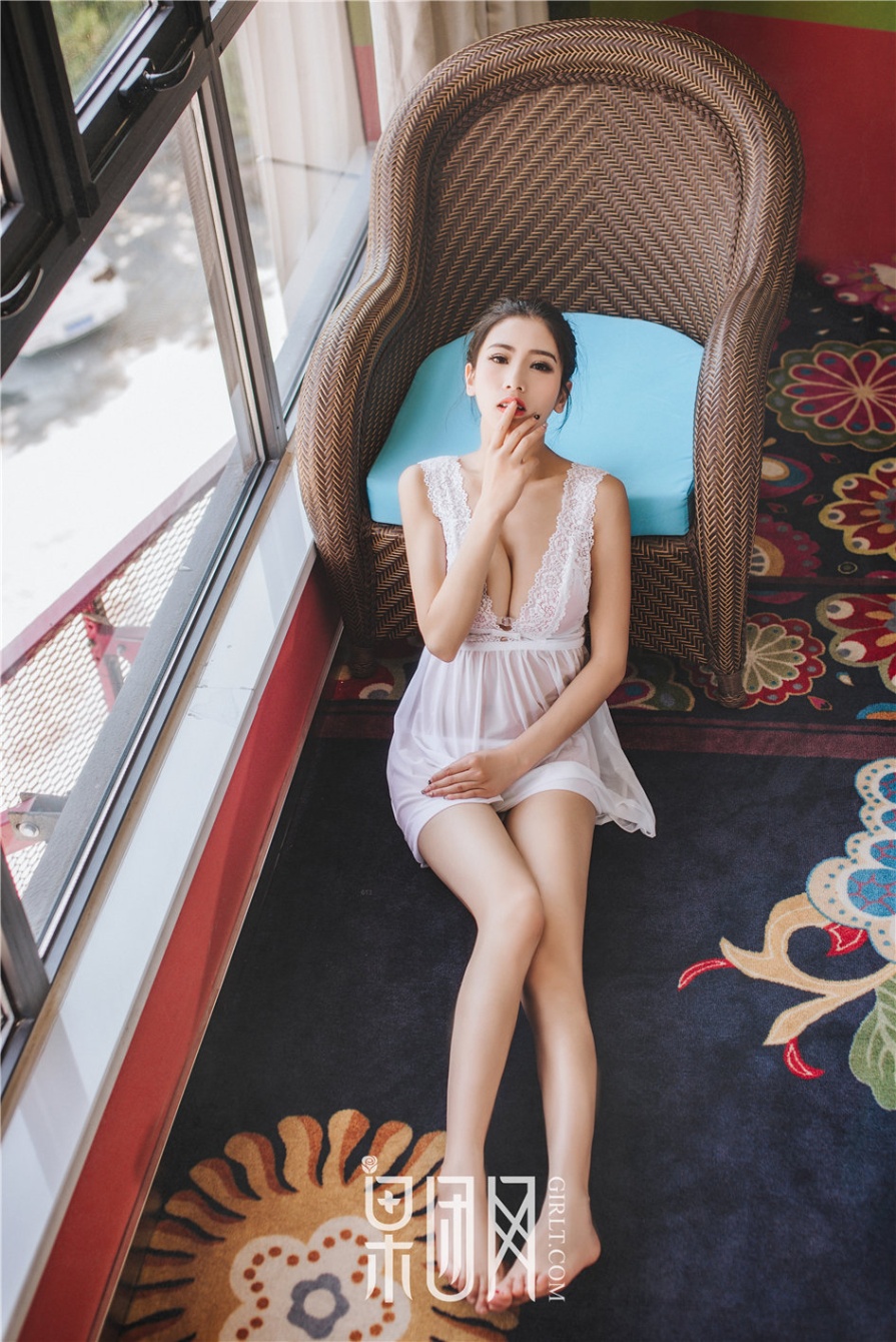 性感腿模灵儿室内情趣睡衣美足诱惑写真图片(第50页)
