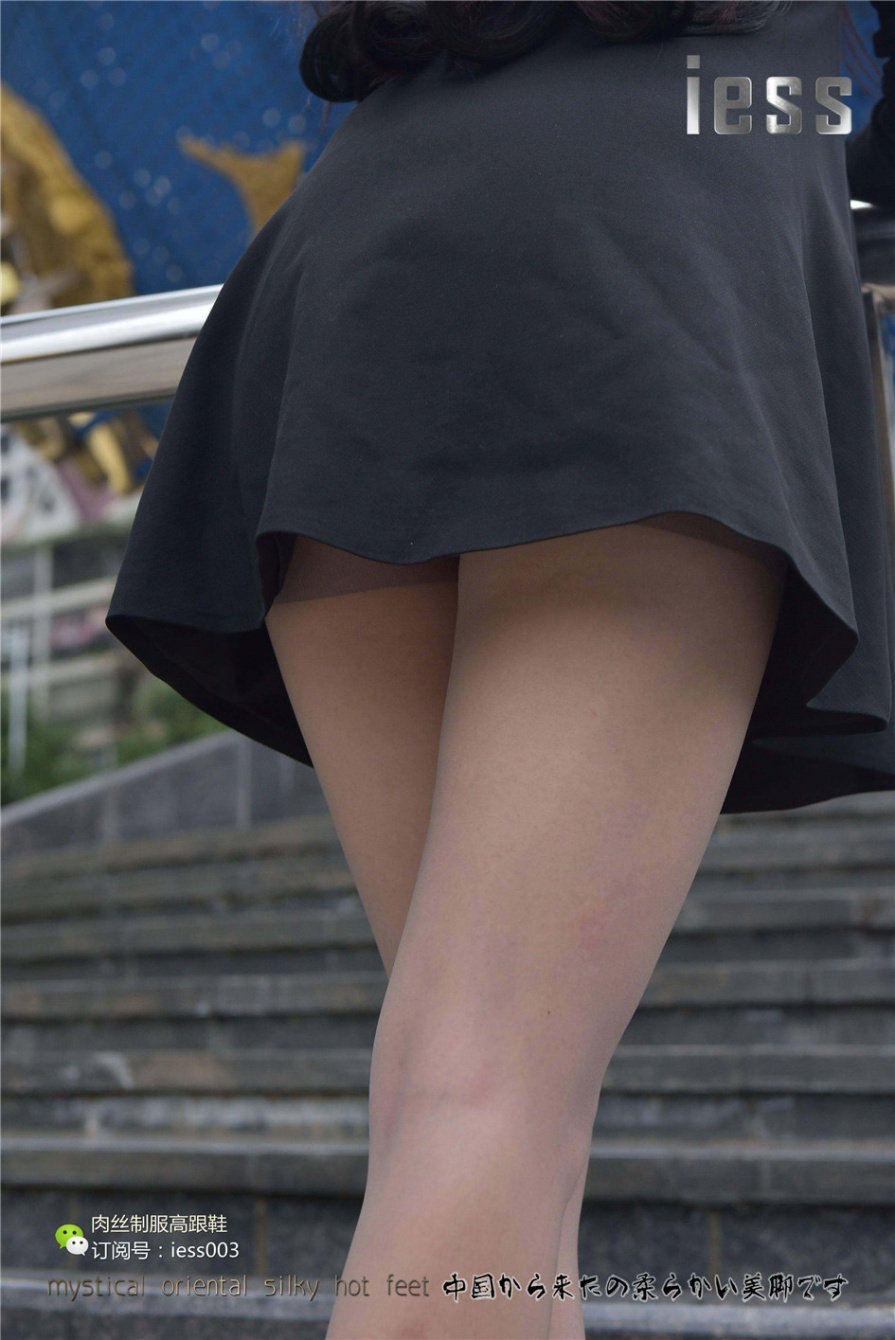 OL装美女欣欣丝袜美足街拍(第34页)