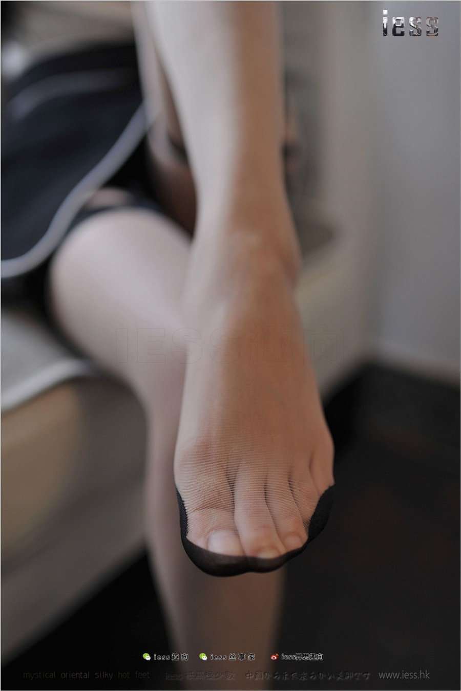 OL装美女室内丝袜美足诱惑写真图片(第46页)