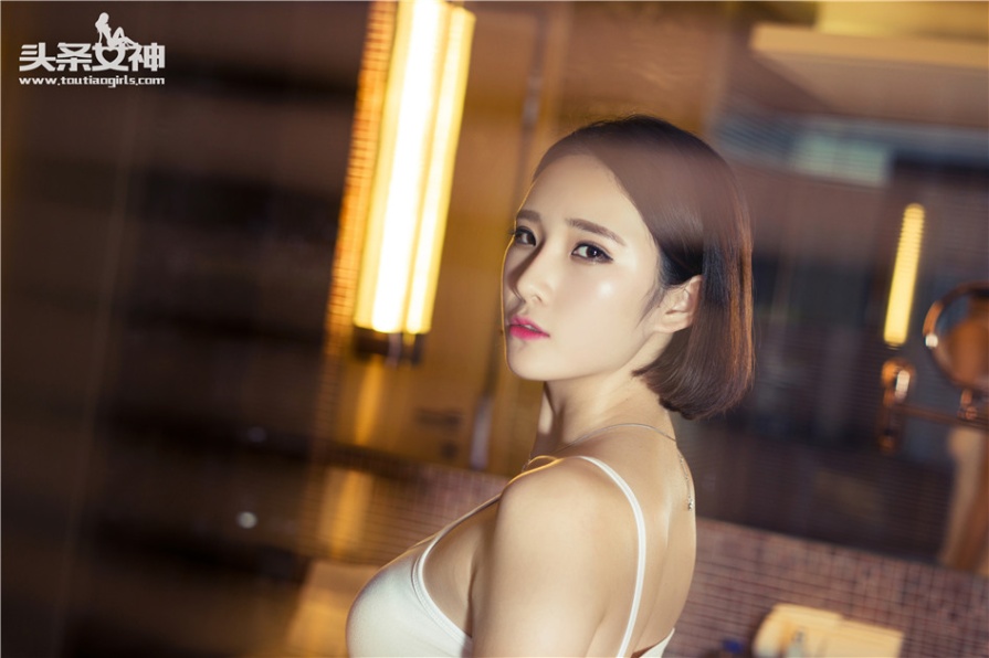短发美女秦若兮酒庄性感美足私拍(第25页)