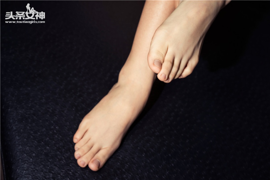 短发美女秦若兮酒庄性感美足私拍(第49页)