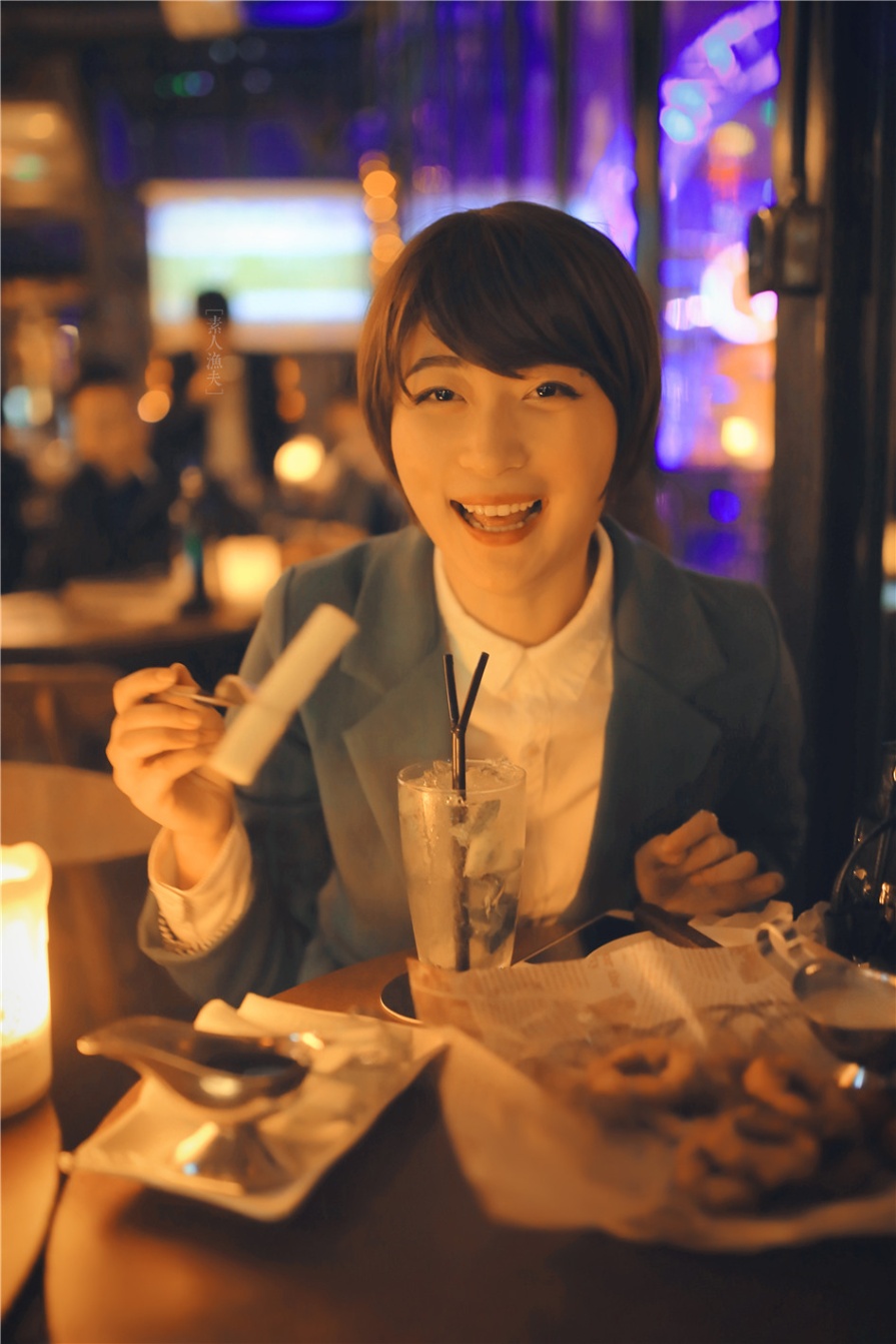 童颜美女多姿多彩的生活照写真(第23页)
