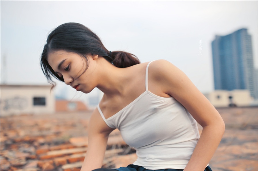 童颜美女多姿多彩的生活照写真(第27页)