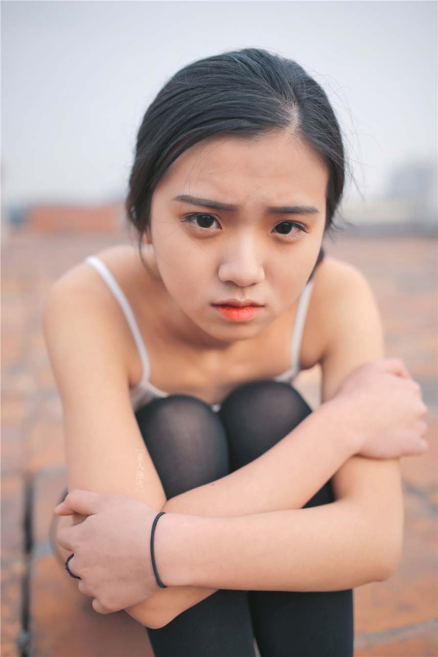 童颜美女多姿多彩的生活照写真(第33页)