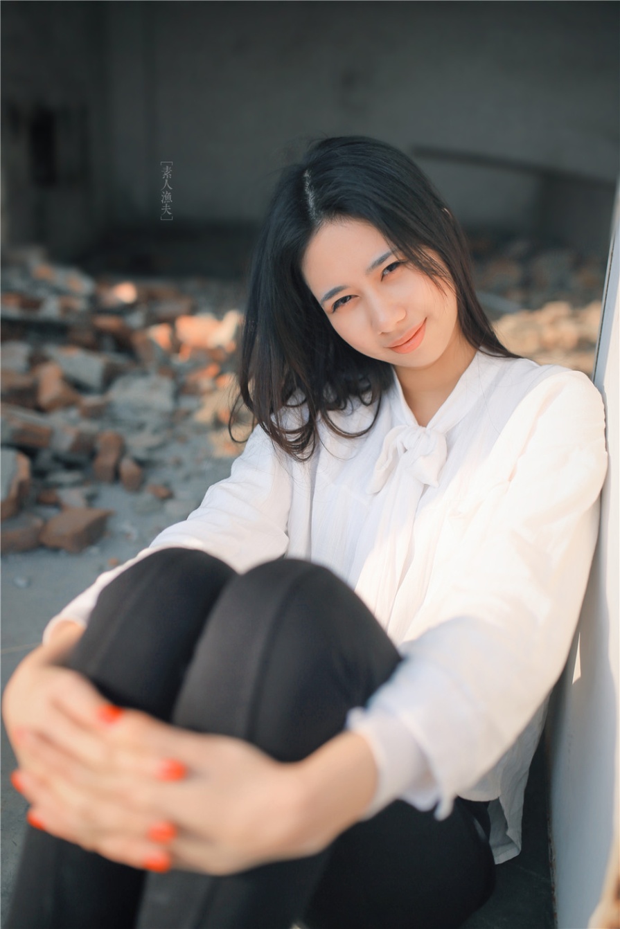 童颜美女多姿多彩的生活照写真(第37页)