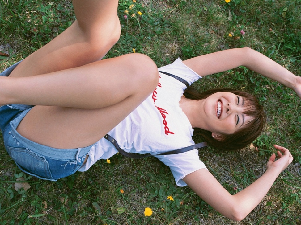 泳装美女山本梓性感生活照(第70页)