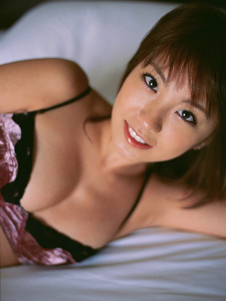 泳装美女山本梓性感生活照(第96页)