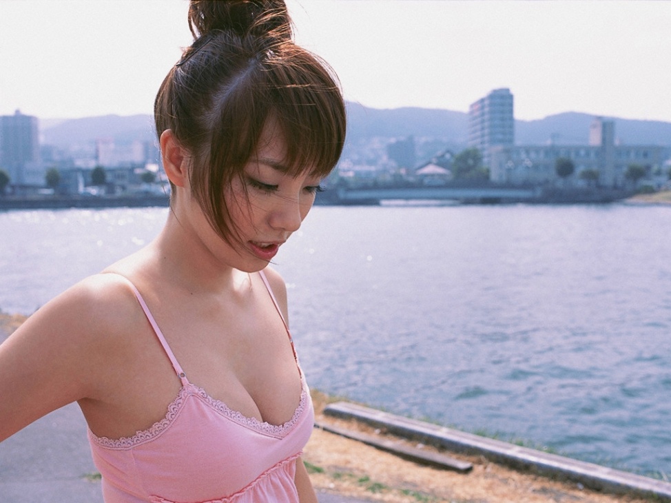 泳装美女山本梓性感生活照(第100页)