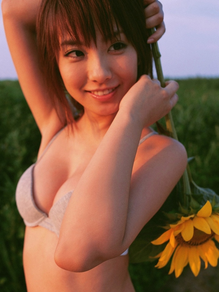泳装美女山本梓性感生活照(第123页)
