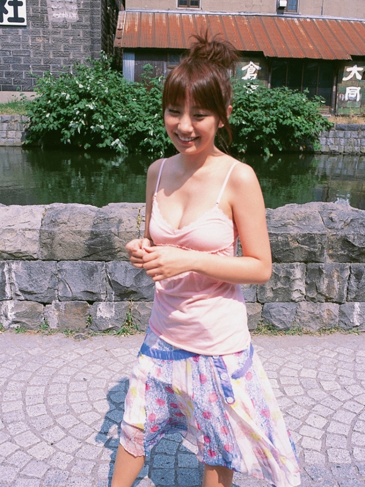 泳装美女山本梓性感生活照(第131页)