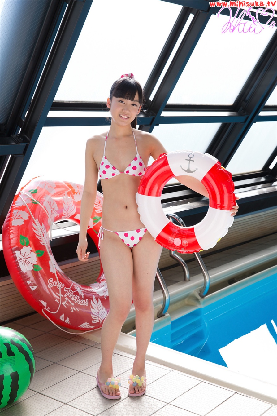 日本小萝莉西野小春性感泳装写真(第3页)