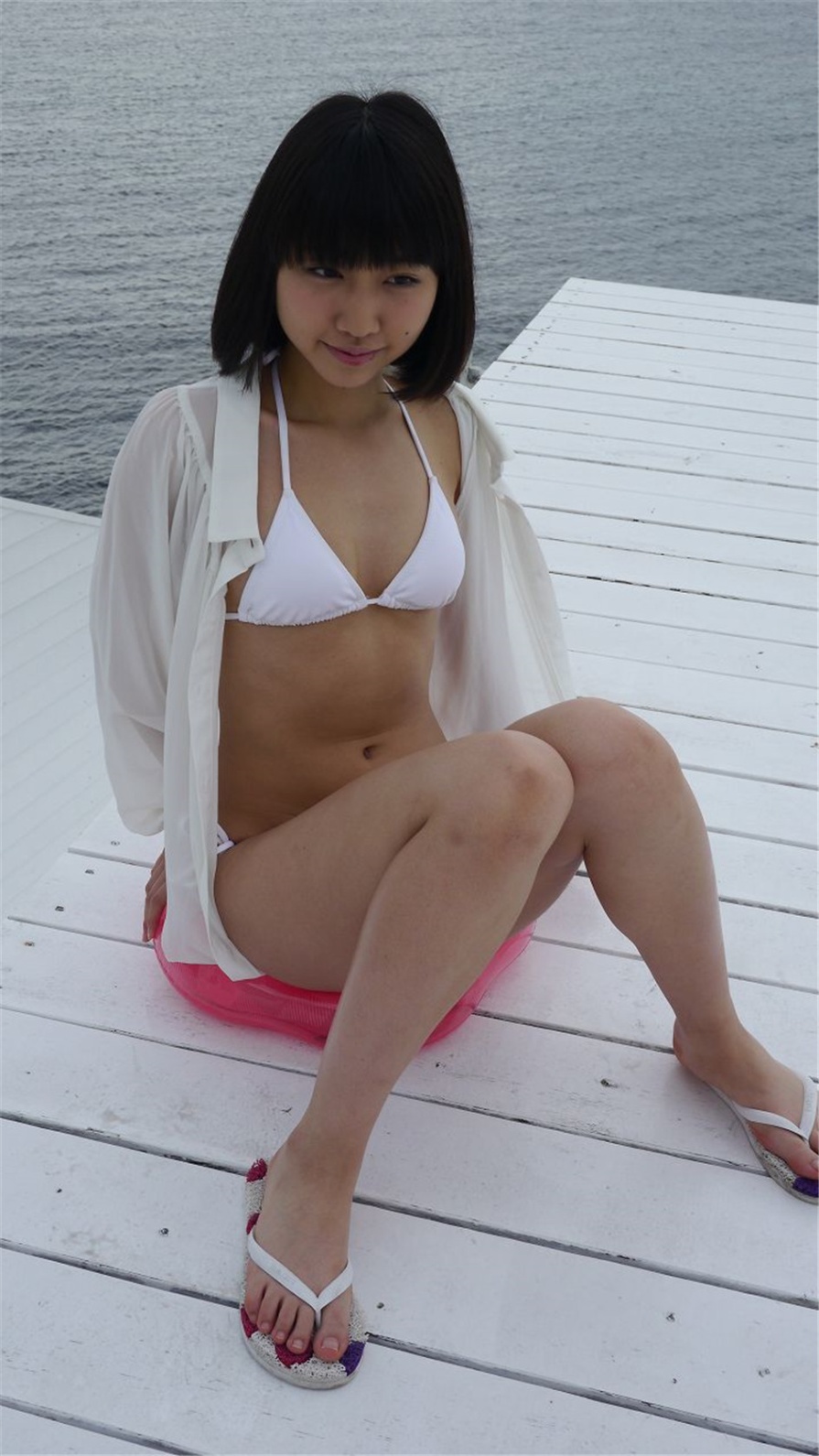 清纯美女高岡未來比基尼写真(第24页)