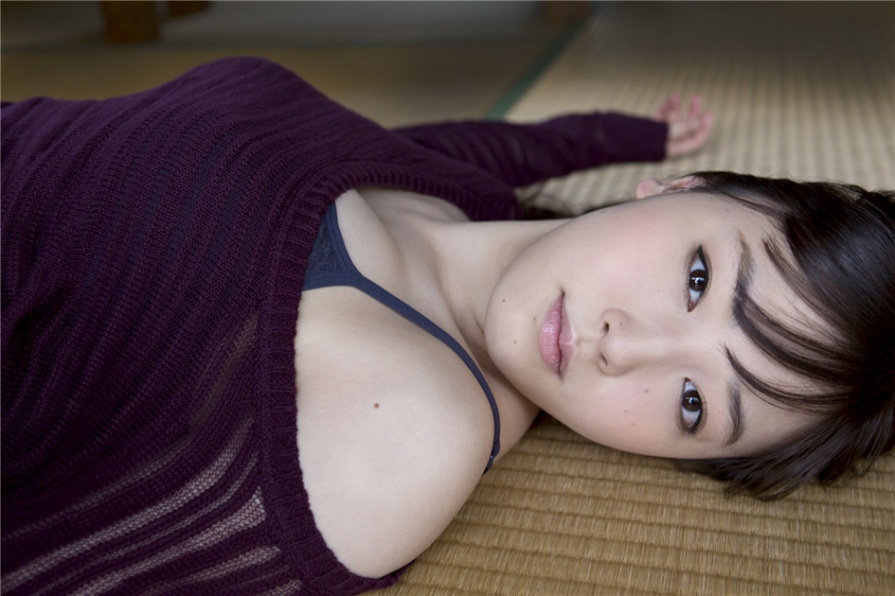 日本美女譜久村聖性感生活照写真(第59页)