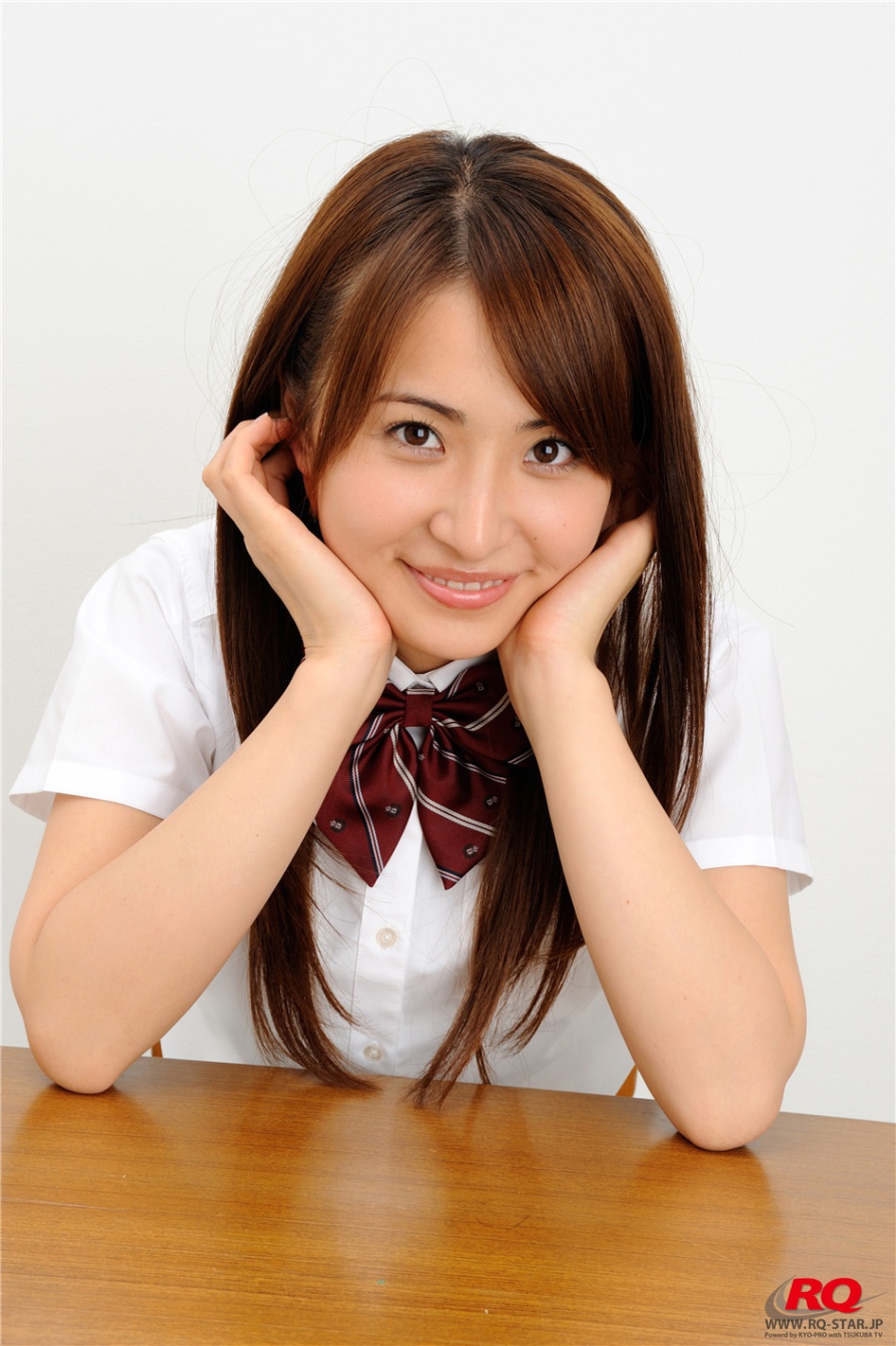 日本美女澤井玲菜学生装清纯写真(第19页)