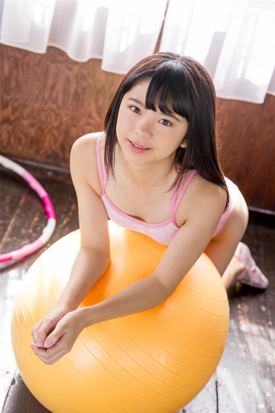 日本美女久川美佳室内连体泳衣写真图片(第7页)