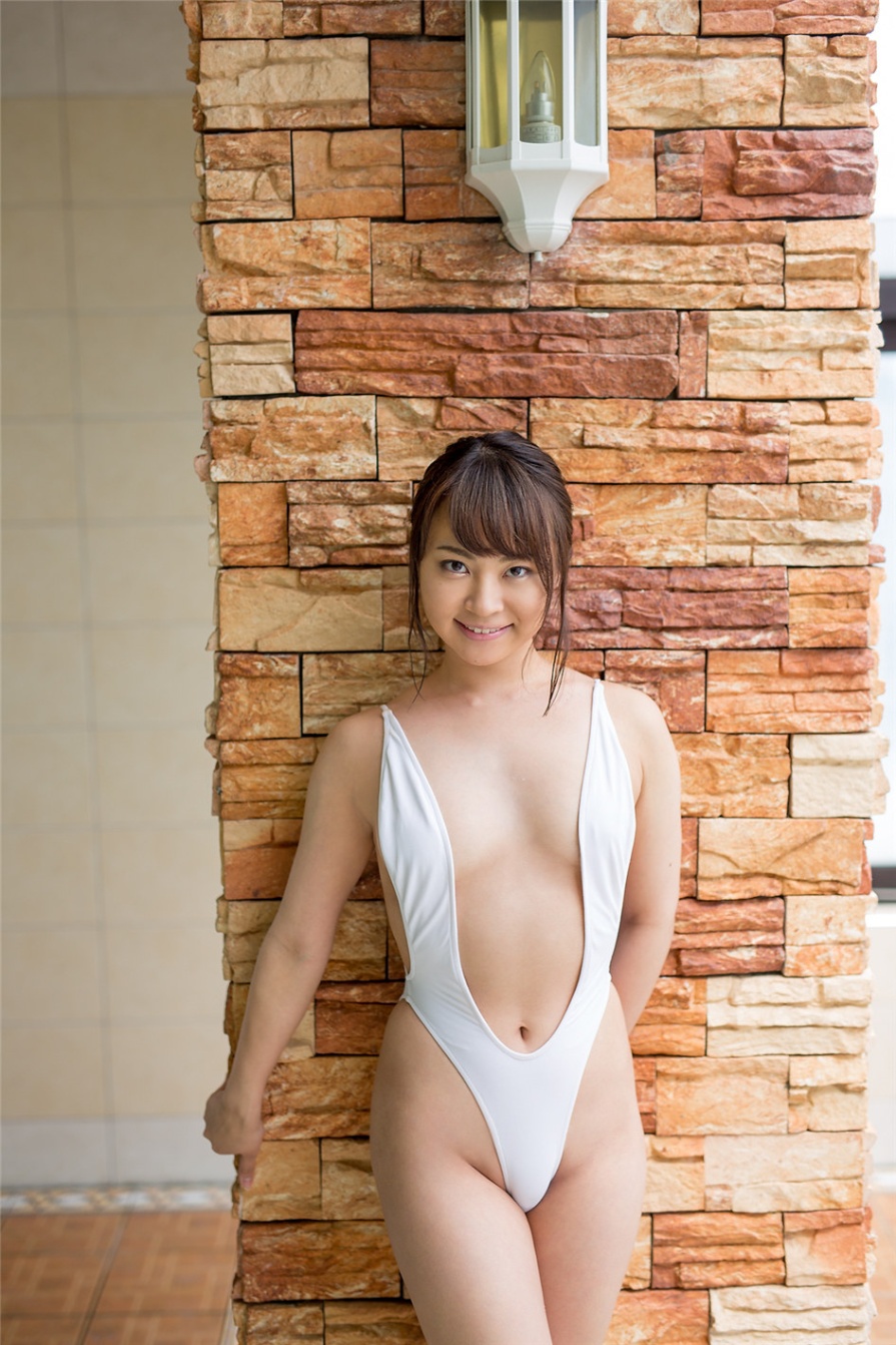 日本美女前園まみこ高叉泳衣写真图片(第2页)