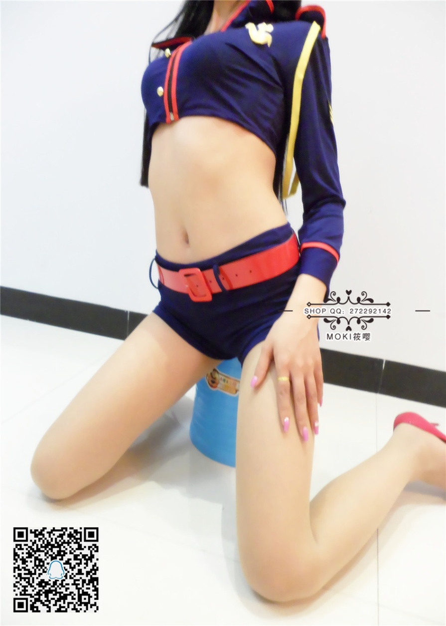 骨感美女海军制服美腿诱惑私拍(第20页)