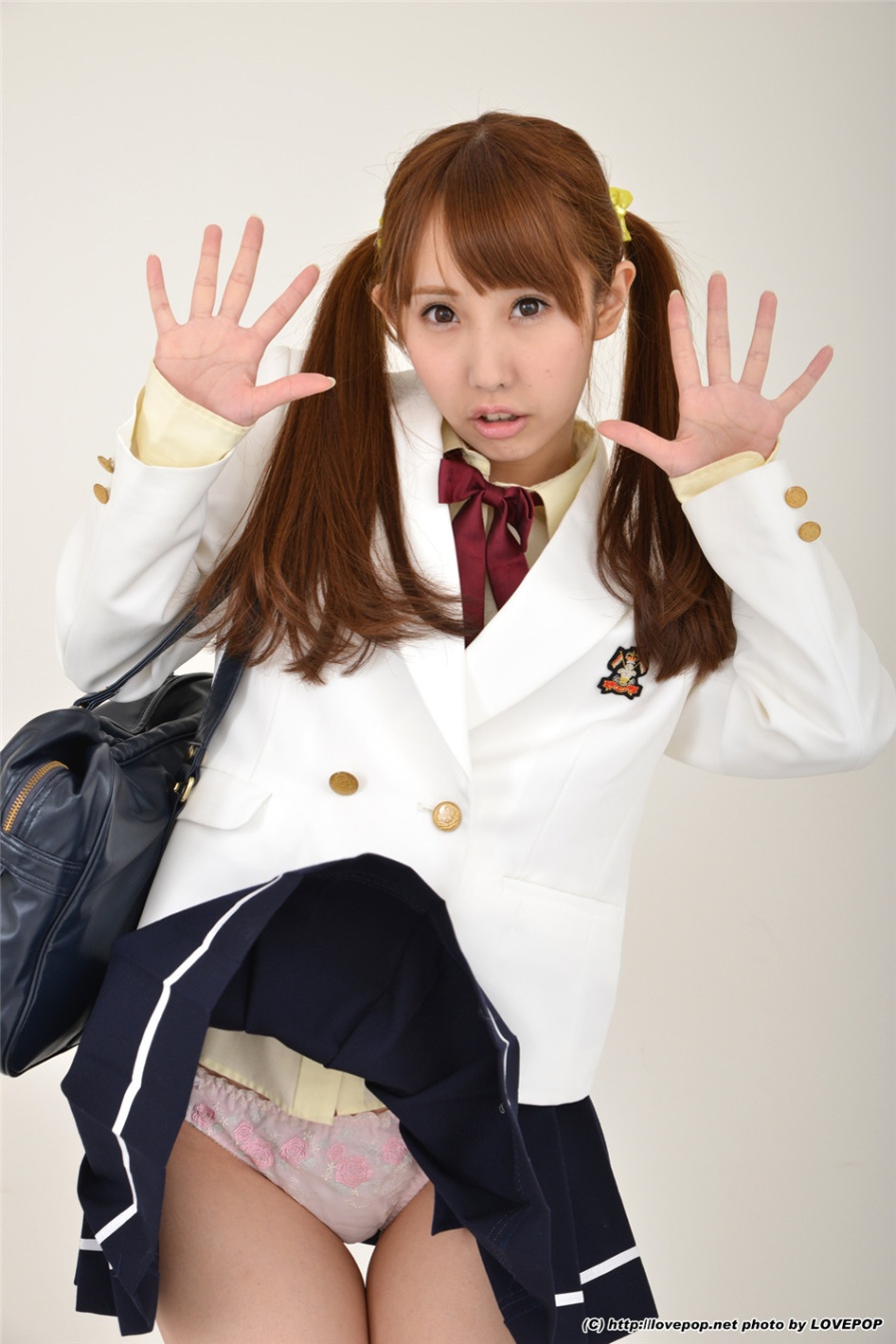 日本女优宇佐美まい学生装扮撩裙内衣诱惑写真(第50页)