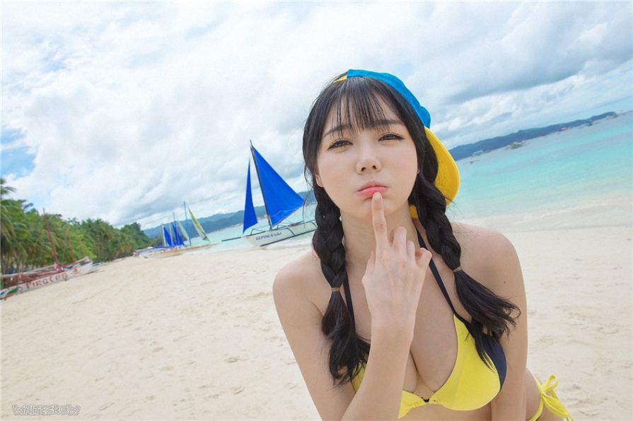 韩国极品身材美女韩佳恩海边性感泳衣写真(第13页)