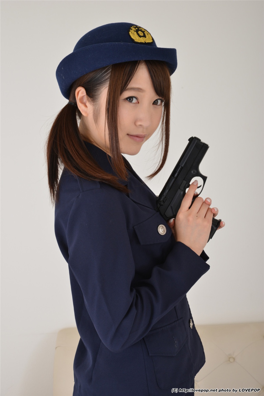 日本甜美女生裕木まゆ室内女警制服情趣内衣诱惑写真(第16页)